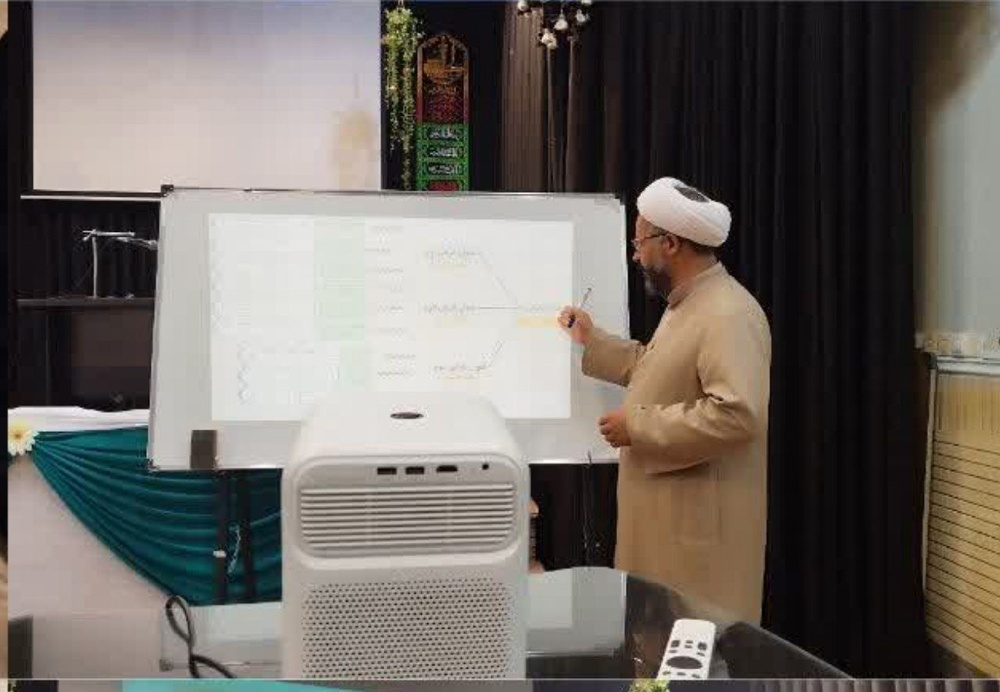 نخستین کارگاه مقدماتی مقاله‌نویسی ویژه طلاب حوزه‌های علمیه برگزار شد