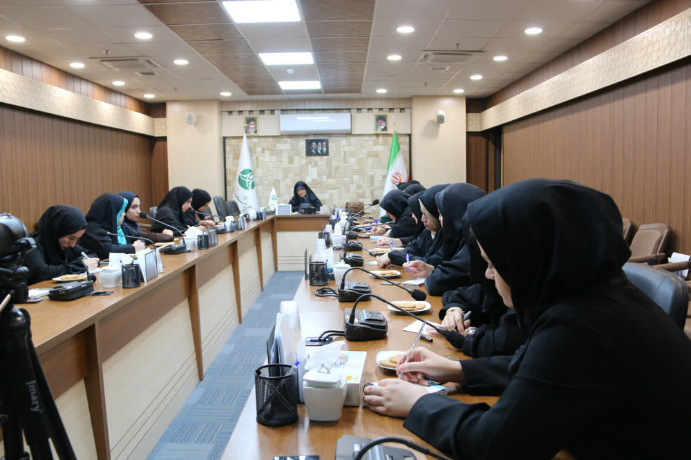 بازدید علمی طلاب اهل تسنن استان کرمانشاه از پژوهشکده زن و خانواده+ تصاویر