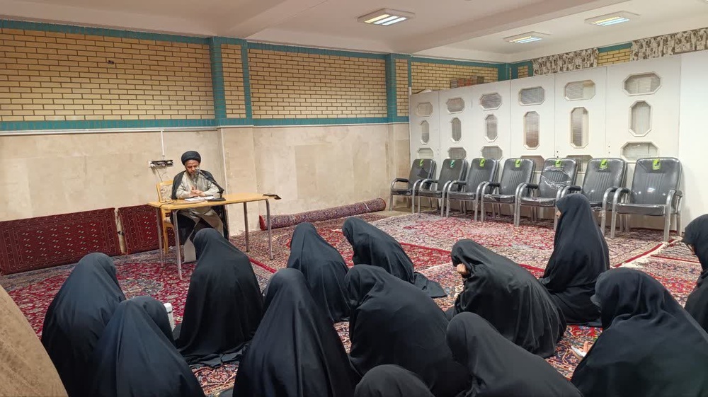 برگزاری نشست تخصصی اصول تحقیق و روش صحیح فیش‌برداری