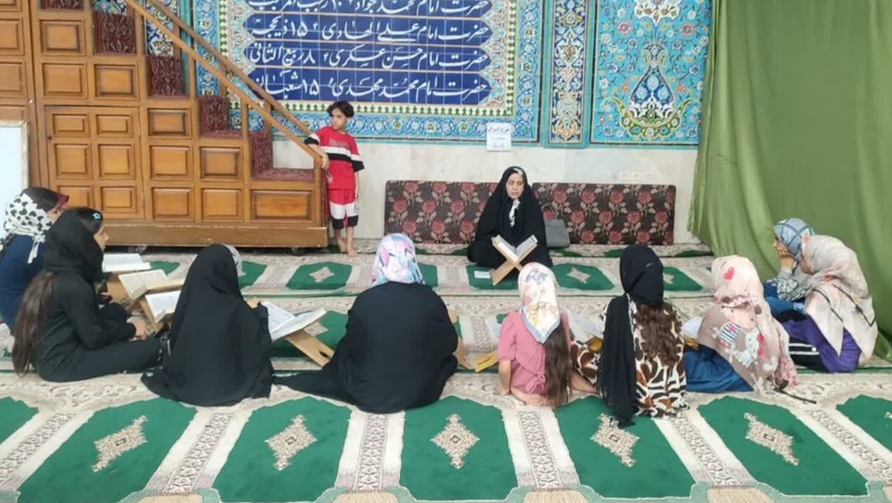 گسترش فعالیت‌های قرآنی کانون نورالثقلین مدرسه علمیه فاطمیه اروندکنار؛ از کلاس‌های حفظ بانوان تا آموزش نونهالان در مجالس خانگی