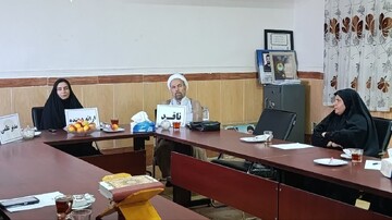 برگزاری کرسی علمی ترویجی با موضوع بازشناسی دو منبع معرفتی عقل و قلب در اندیشه عبدالرزاق کاشانی