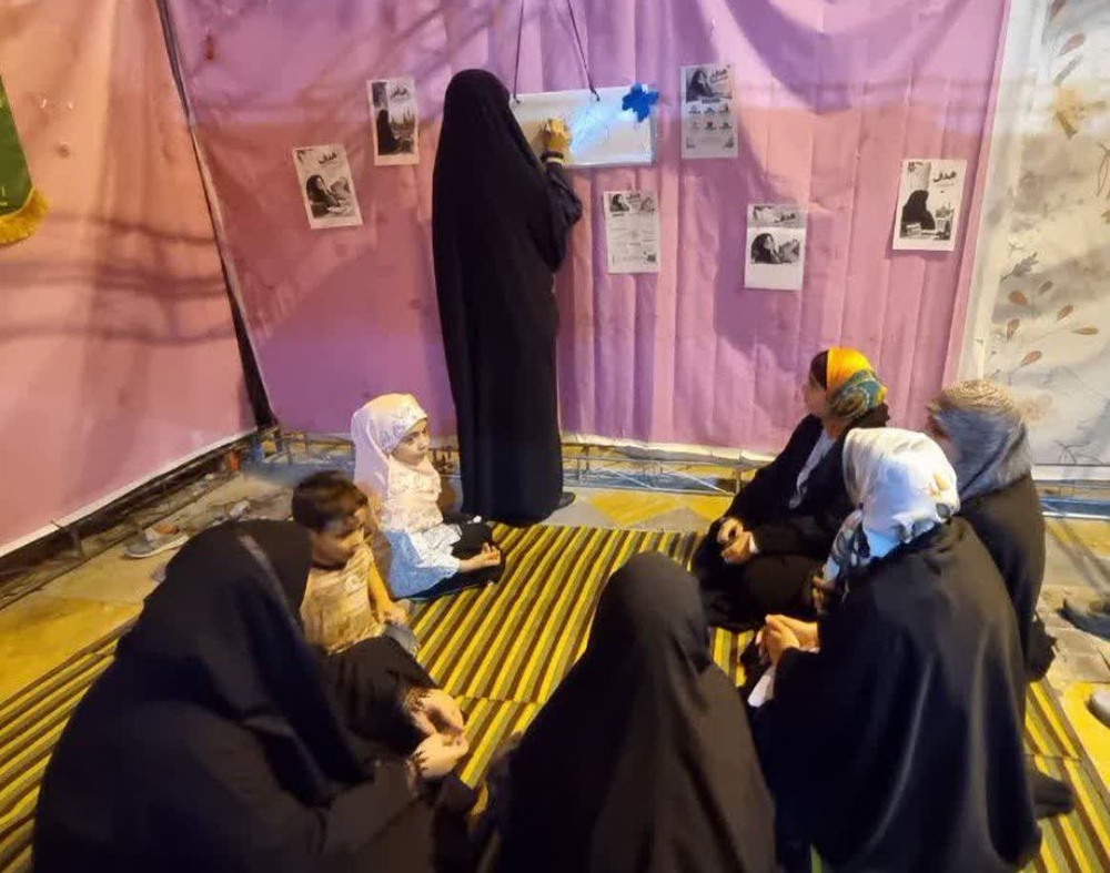 برپایی موکب نوجوانه در بندر ماهشهر؛ از محافل قرآنی تا کارگاههای خلاقانه حجاب
