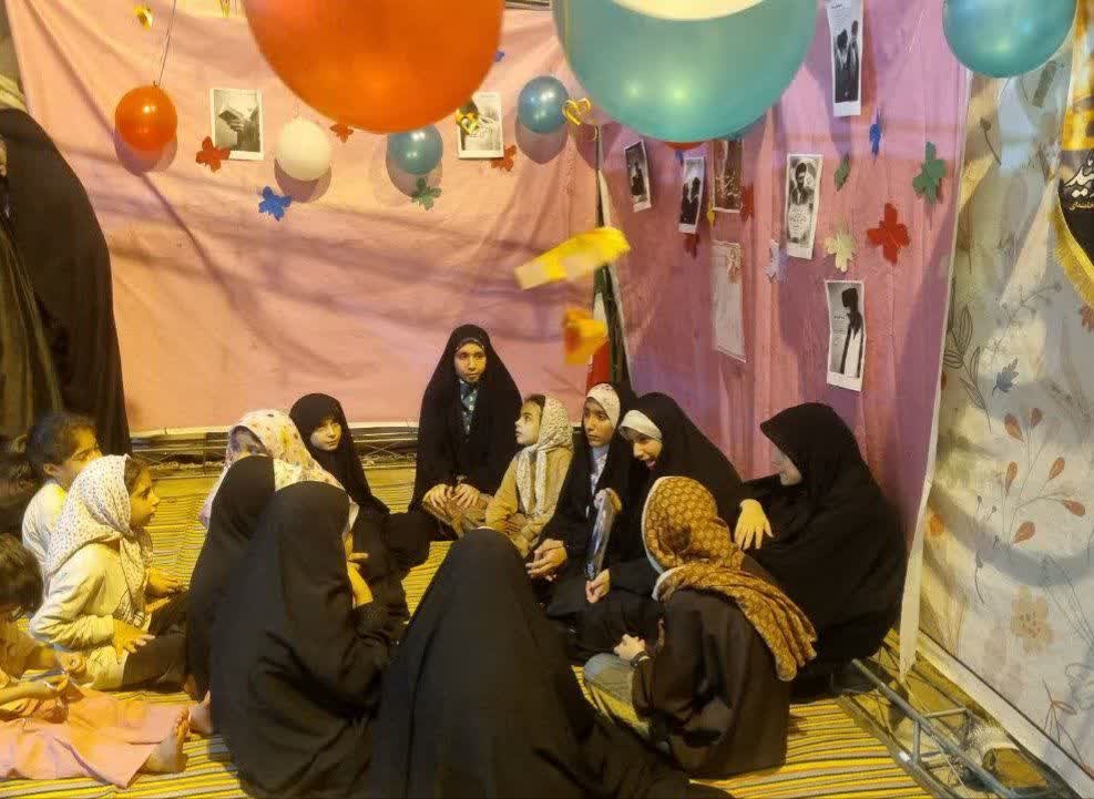 برپایی موکب نوجوانه در بندر ماهشهر؛ از محافل قرآنی تا کارگاه‌های خلاقانه حجاب