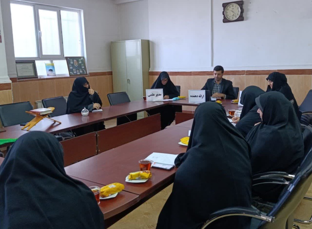 تحلیل فرایند نهادینهسازی و تثبیت نماز در جامعه در حوزه علمیه ایلام