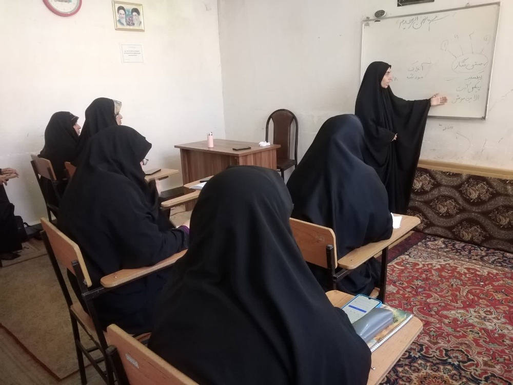 برگزاری دوره تخصصی تولید محتوا در مدرسه علمیه شوش دانیال