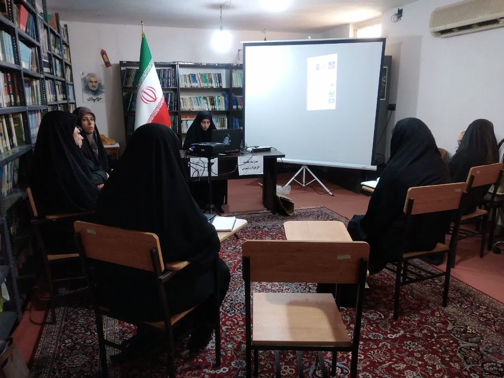 برگزاری دوره تخصصی تولید محتوا در مدرسه علمیه شوش دانیال