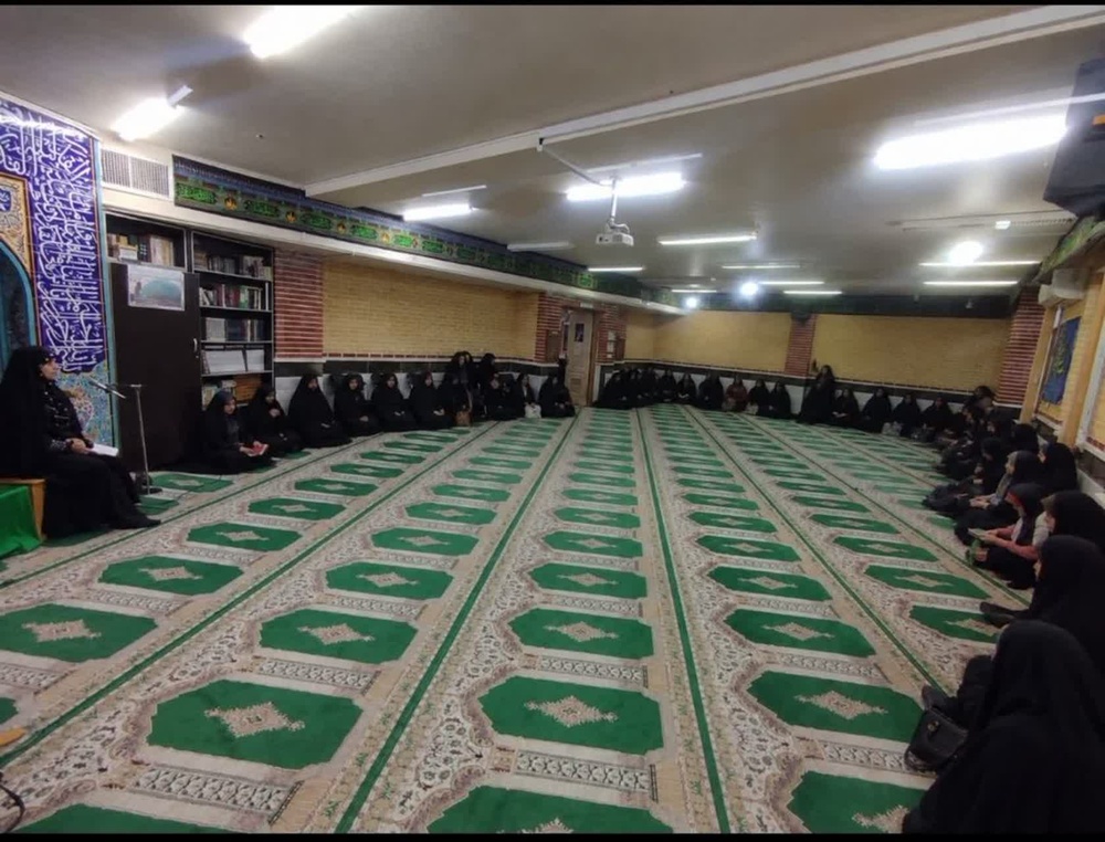 برگزاری مراسم اخلاق هفتگی در مدرسه علمیه تخصصی حضرت زهرا سلام‌الله علیها شهرستان دورود