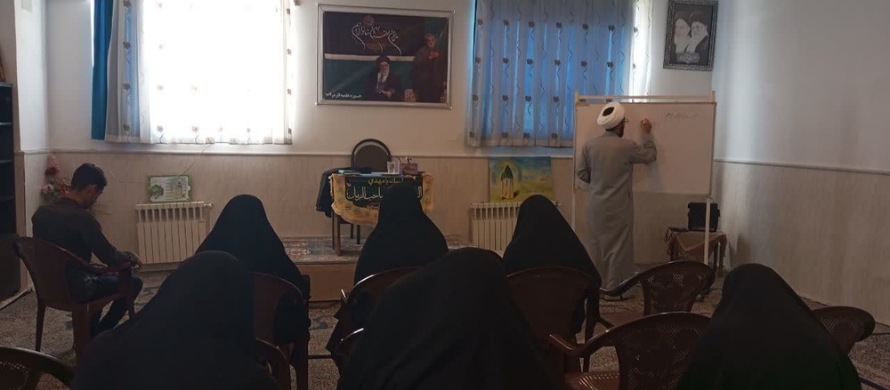 دوره توانمندسازی ویژه مبلغین در مدرسه علمیه الزهرا (س) شهر بابک