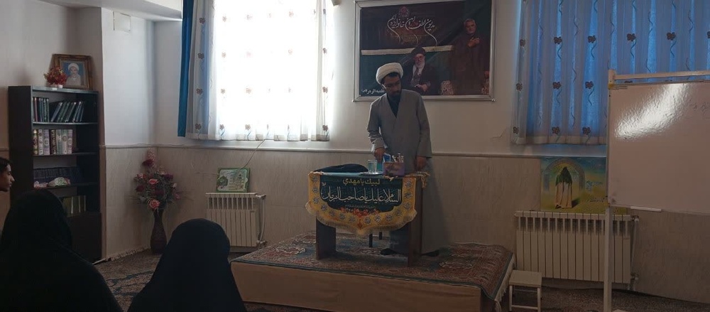 دوره توانمندسازی ویژه مبلغین در مدرسه علمیه الزهرا (س) شهر بابک