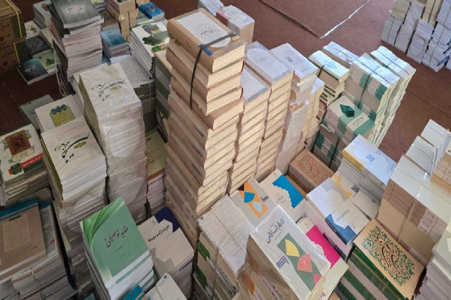۴۶۱ عنوان کتاب درسی حوزه علمیه خواهران یزد برای سال تحصیلی جدید آماده توزیع شد