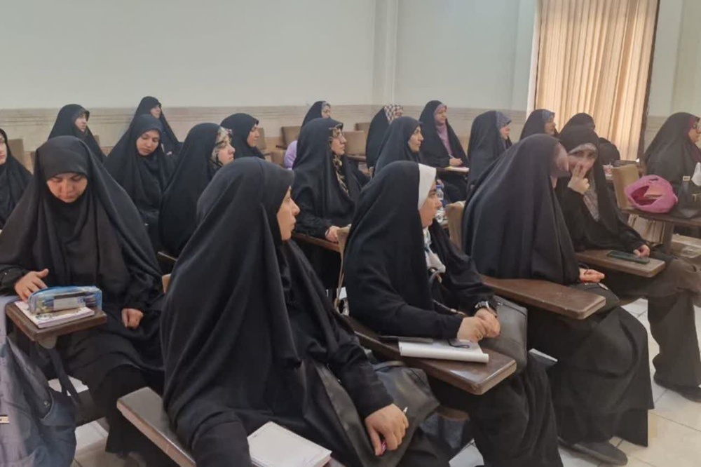 طلبه موفق در گرو پیوند تعالی علمی، رشد معنوی و برنامه‌ریزی است