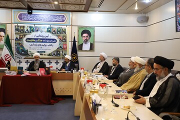 تصاویر/ آیین رونمایی از ویژه‌نامه‌های «جنگ و مقاومت» و کتاب «روایت‌های پایداری» حوزه‌های علمیه خواهران