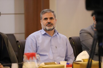 تصاویر/ آیین رونمایی از ویژه‌نامه‌های «جنگ و مقاومت» و کتاب «روایت‌های پایداری» حوزه‌های علمیه خواهران