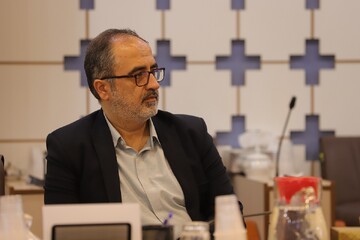 تصاویر/ آیین رونمایی از ویژه‌نامه‌های «جنگ و مقاومت» و کتاب «روایت‌های پایداری» حوزه‌های علمیه خواهران