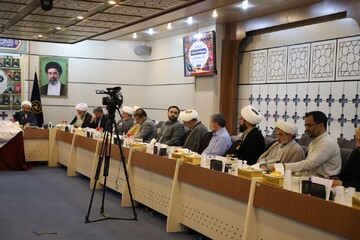تصاویر/ آیین رونمایی از ویژه‌نامه‌های «جنگ و مقاومت» و کتاب «روایت‌های پایداری» حوزه‌های علمیه خواهران
