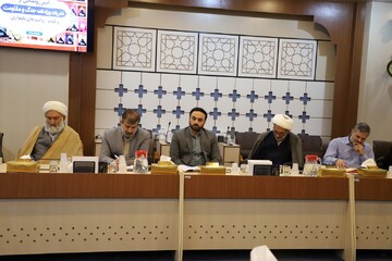 تصاویر/ آیین رونمایی از ویژه‌نامه‌های «جنگ و مقاومت» و کتاب «روایت‌های پایداری» حوزه‌های علمیه خواهران