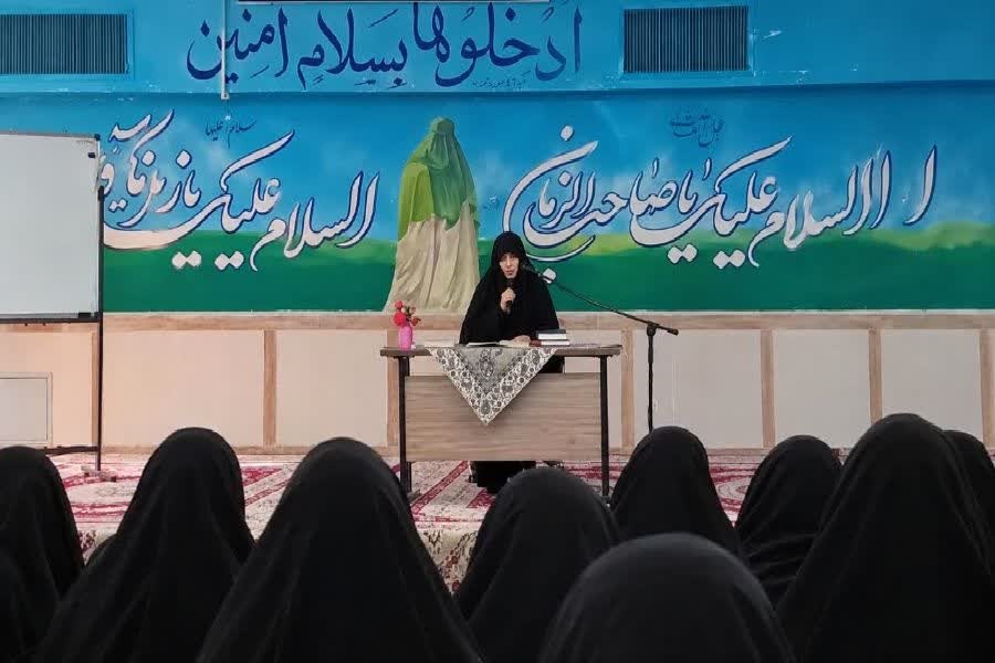 علم حقیقی با تقوا، اخلاص و عمل،  به نور هدایت تبدیل می‌شود