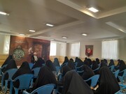 نخستین جلسه درس اخلاق مدرسه علمیه خواهران کوهدشت برگزار شد؛ تأکید بر پیوند ناگسستنی علم‌آموزی و خودسازی در زی طلبگی