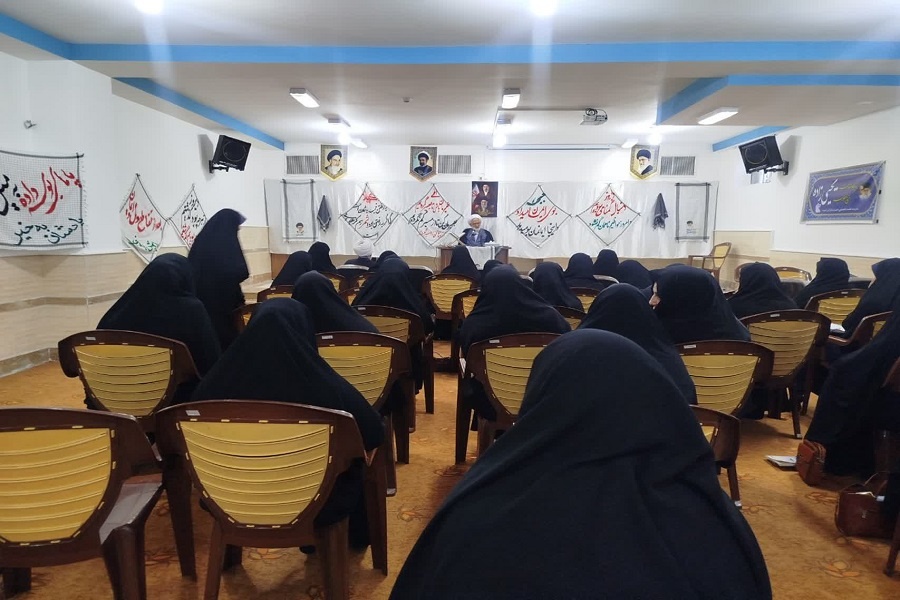 مطالعه و نوشتن به سبک زندگی علمی طلاب تبدیل شود