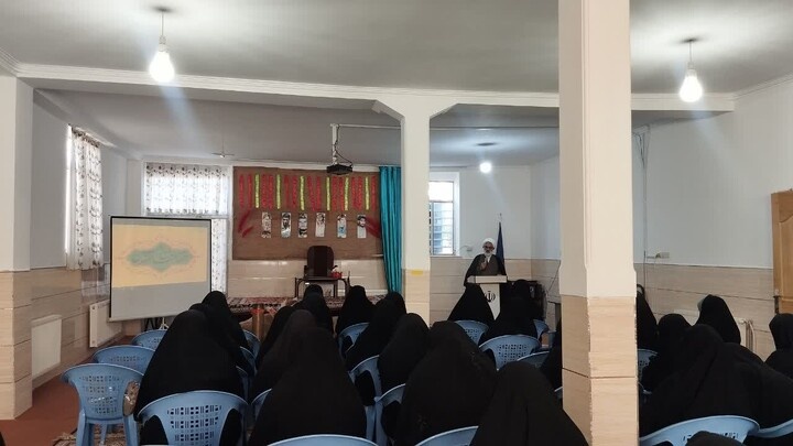 فرارسیدن هفته دفاع مقدس و آغاز سال تحصیلی جدید