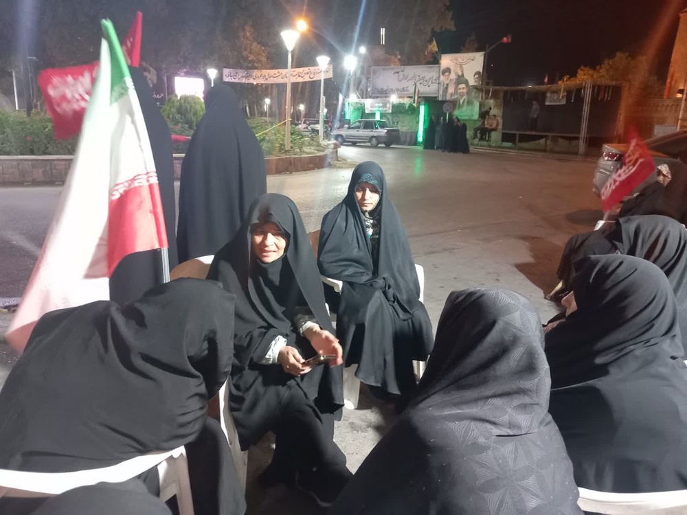 هم‌نوا با شهدا؛ نشست بانوان با محوریت نقش مادران و همسران در پشتیبانی دفاع مقدس