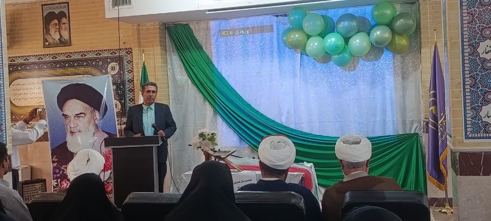 آغاز سال تحصیلی جدید در حوزه علمیه فاطمه الزهرا (س) کامیاران با تأکید بر انسانسازی و مسئولیت اجتماعی