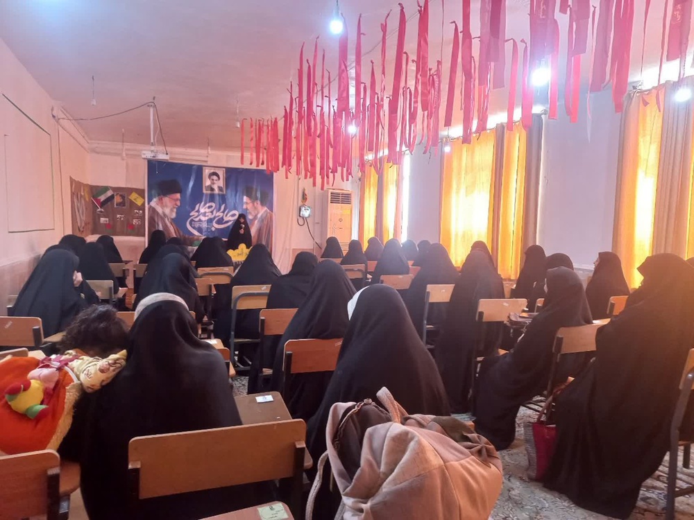 تبیین مؤلفه‌های انسان مهدویِ کارآمد در مدرسه علمیه ریحانة‌النبی(ص) شهرستان شادگان
