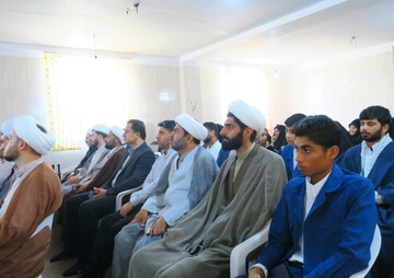 تصاویر/مراسم افتتاحیه سال تحصیلی جدید در مدرسه علمیه فاطمه الزهرا سلام‌الله‌علیها پارسیان