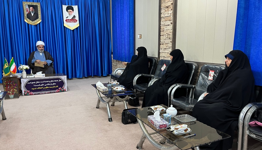 تصاویر/مراسم افتتاحیه سال تحصیلی جدید در مدرسه علمیه فاطمه الزهرا سلام‌الله‌علیها پارسیان