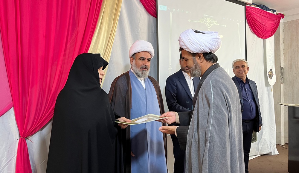 تصاویر/مراسم افتتاحیه سال تحصیلی جدید در مدرسه علمیه فاطمه الزهرا سلام‌الله‌علیها پارسیان