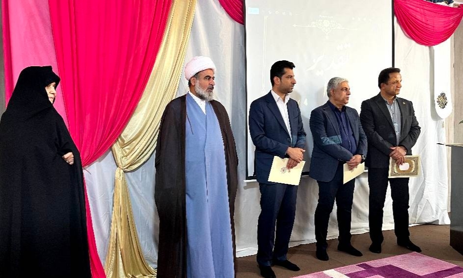 تصاویر/مراسم افتتاحیه سال تحصیلی جدید در مدرسه علمیه فاطمه الزهرا سلام‌الله‌علیها پارسیان