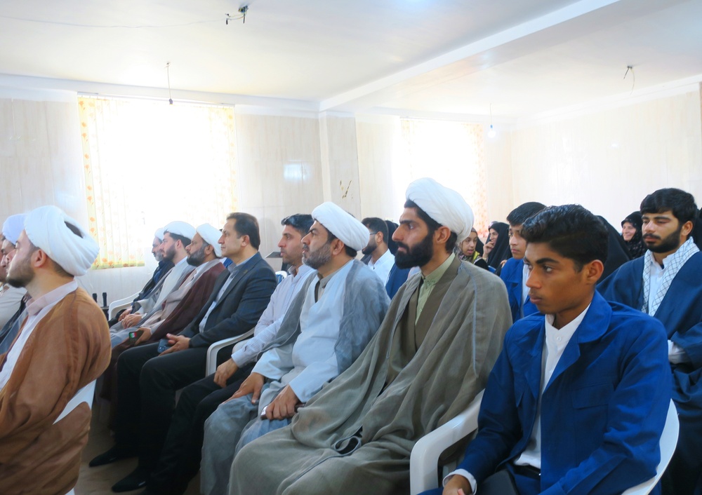 تصاویر/مراسم افتتاحیه سال تحصیلی جدید در مدرسه علمیه فاطمه الزهرا سلام‌الله‌علیها پارسیان