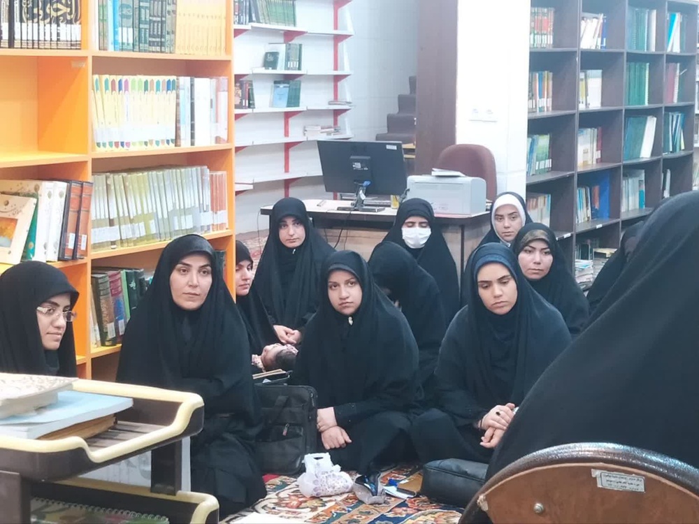 تبیین هویت واقعی طلبگی و تأکید بر الگوپذیری از علما