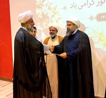 تصاویر/افتتاحیه سال تحصیلی جدید در مدرسه علمیه کوثر سلام‌الله‌علیها بندرلنگه
