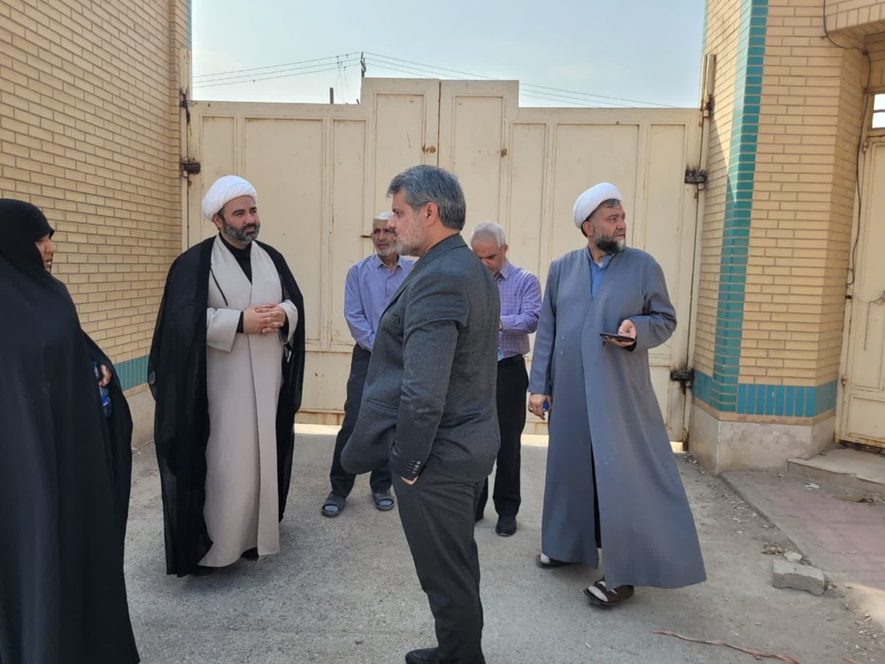 بازدید معاون  منابع انسانی و پشتیبانی مرکز مدیریت حوزه‌های علمیه خواهران از مدرسه علمیه کوثر خرمشهر