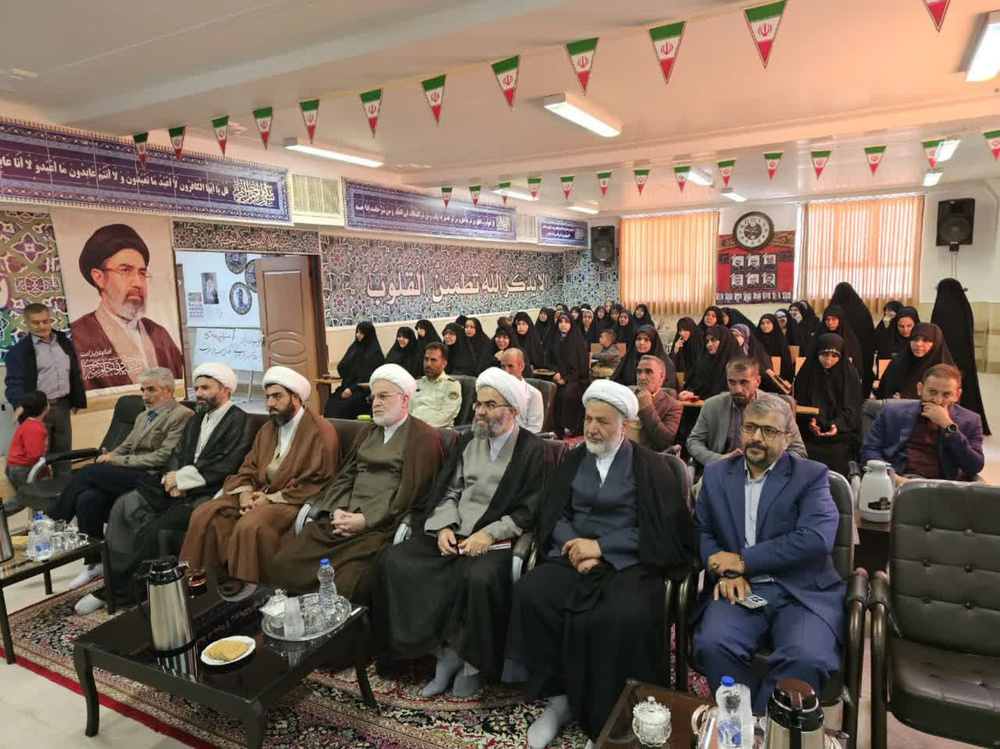 آغاز سال تحصیلی جدید حوزه علمیه خواهران سریش‌آباد با حضور نماینده ولی‌فقیه در کردستان