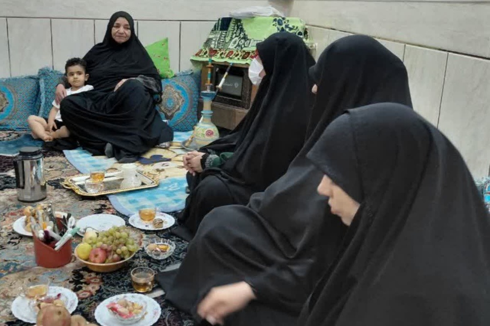 تجدید میثاق طلاب مدرسه علمیه فاطمیه لامرد با آرمان‌های شهدا