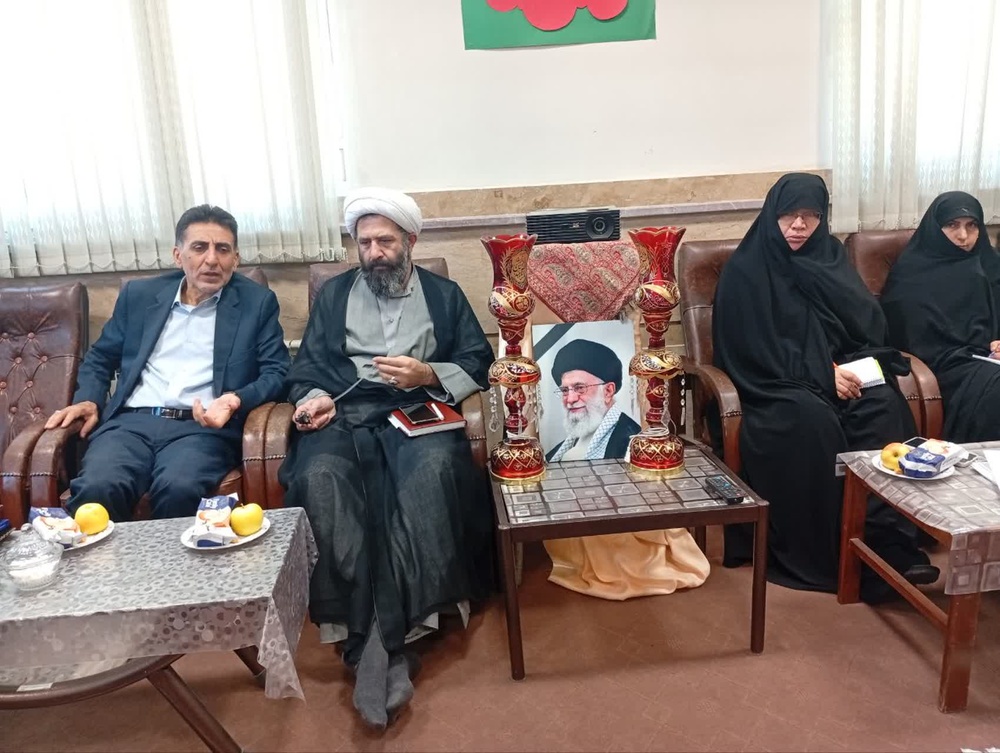 هم‌افزایی ظرفیت‌های حوزوی و نهادهای فرهنگی؛ دومین نشست معاونین فرهنگی مدارس علمیه خواهران همدان برگزار شد