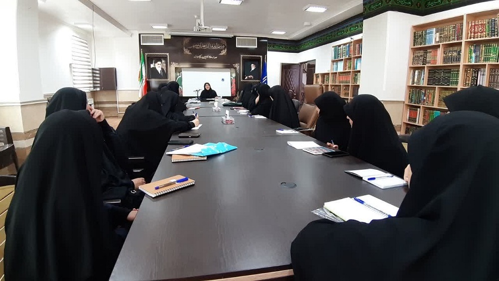 برگزاری دوره تکمیلی نویسندگی برای طلاب کرمانشاه با محوریت مهارت‌های روایت‌گری