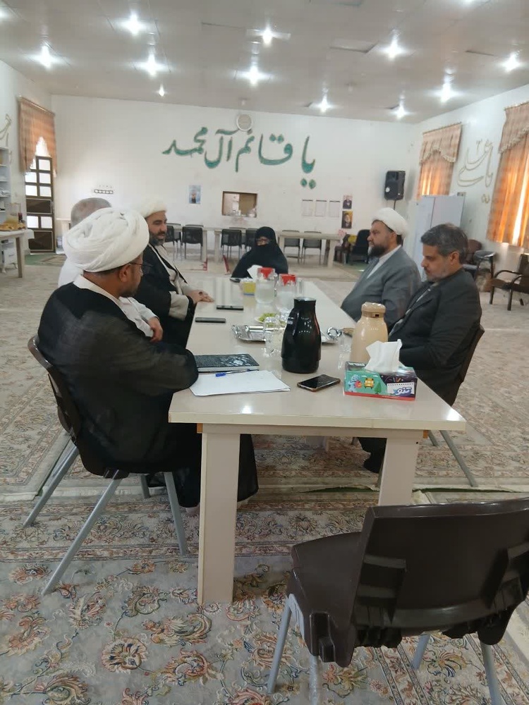 بازدید معاون منابع انسانی و پشتیبانی مرکز مدیریت از مدرسه علمیه  الزهرا (س) شهرستان مسجدسلیمان