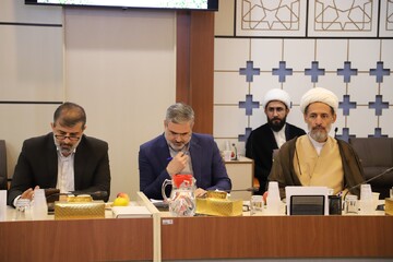 تصاویر/ نشست مدیر حوزه های علمیه خواهران کشور با استعدادهای برتر