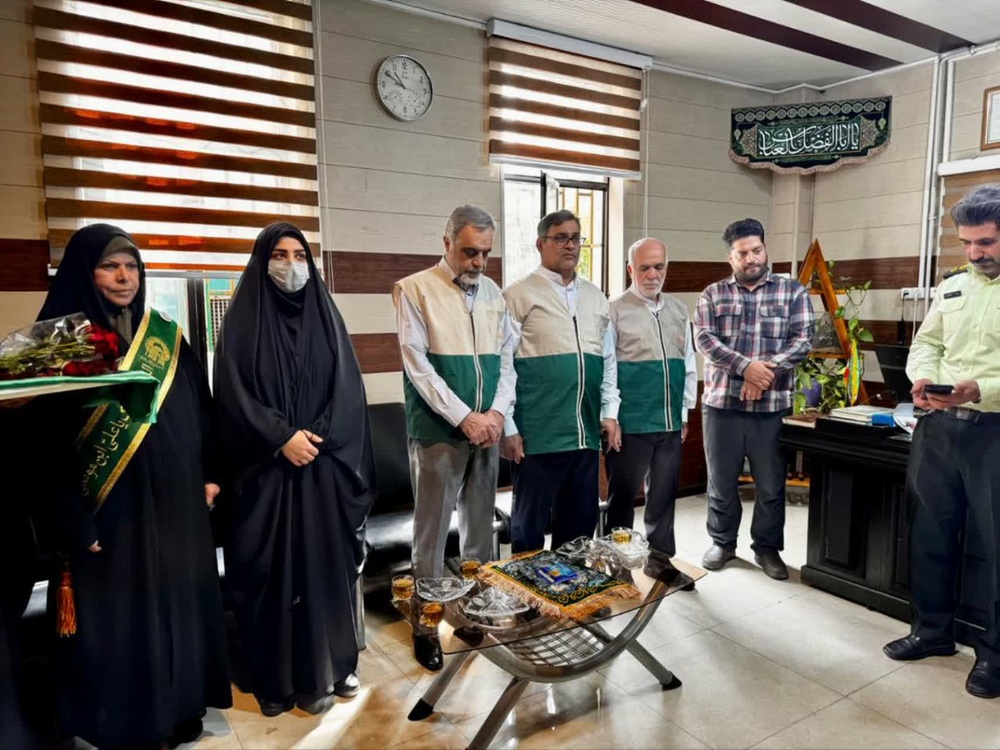 تجلیل حوزه علمیه خواهران حضرت زینب (س) ملایر از حافظان امنیت