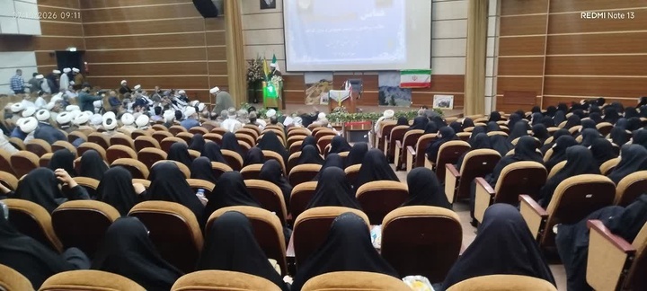 حوزه‌های علمیه خواهران؛ سدی مستحکم در برابر جنگ شناختی دشمن/ بیعت با ولایت‌فقیه در عمل تبلور می‌یابد