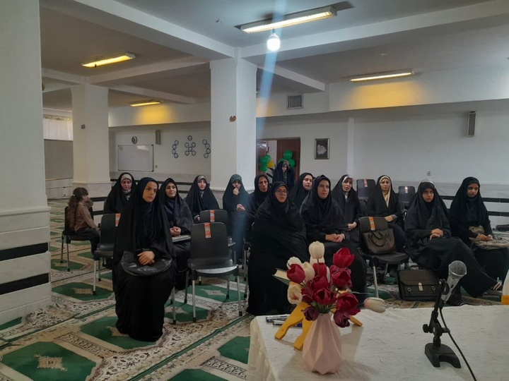 برگزاری مراسم افتتاحیه طرح مهارتی اربعین تعالی در مدرسه علمیه فاطمیه الیگودرز