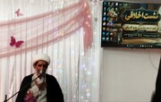 تبیین سه گام اساسی  جهت  تعمیق ارتباط با امام زمان (عج) در نشست اخلاقی مدرسه علمیه خدیجه خاتون (س) گتوند