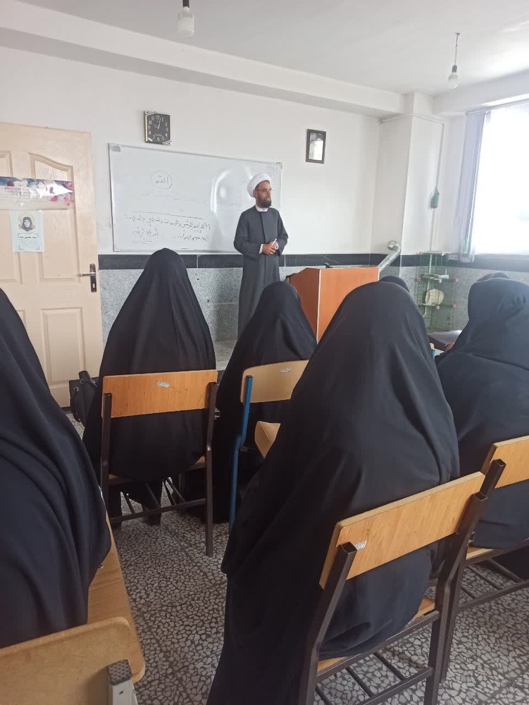 تفکر در قدرت الهی و توکل؛ رمز عبور از بن‌بست‌های تبلیغ و تهذیب / معرفی «ده گفتار» شهید مطهری به طلاب