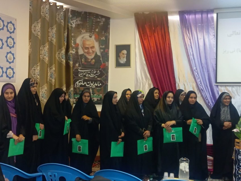 مراسم افتتاحیه دوره «اربعین تعالی» ویژه طلاب جدیدالورود در مدرسه علمیه نی‌ریز برگزار شد