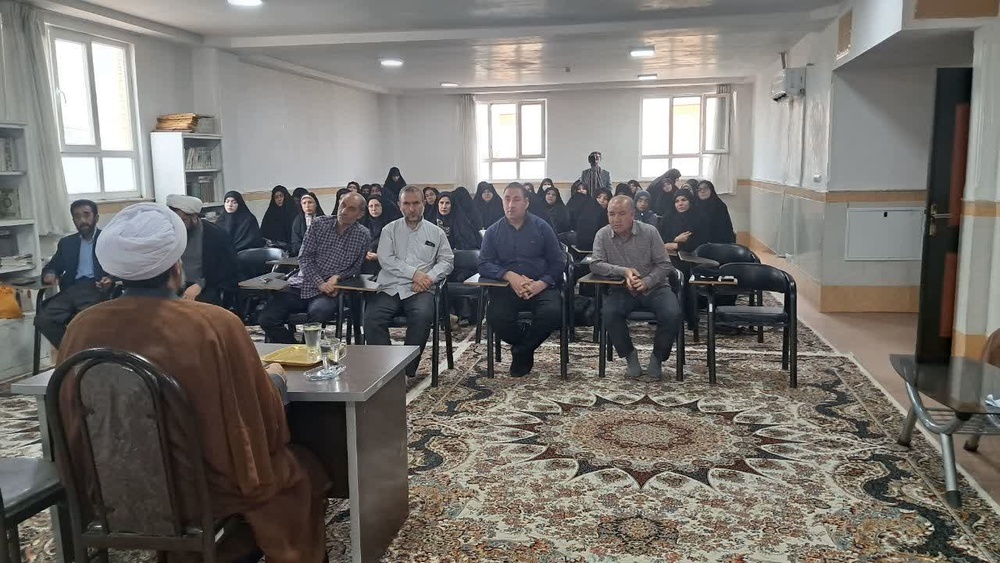 برگزاری کارگاه آموزشی ارکان مسجد در حوزه علمیه خواهران سرابله