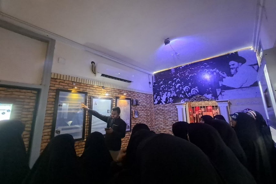 بازدید طلابجدیدالورود اردکانی از گنجینه شهدا