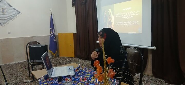 دوره آموزشی “مطالعات اسلامی زنان” در مدرسه علمیه الزهرا (س) جیرفت